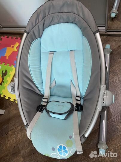 Шезлонг качалка с вибрацией