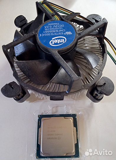 Процессор Intel i3-8100 3,6 ггц с кулером