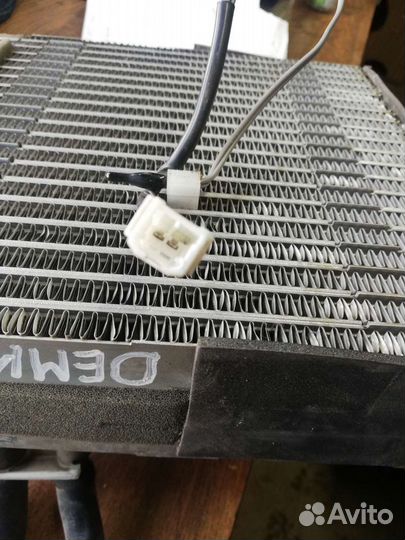 Радиатор кондиционера мазда Демио 1