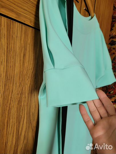 В хорошем состоянии ткань плотная но легкая