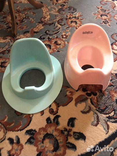 Детский горшок с наклейкой