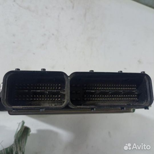 Блок управления двс Volkswagen Golf 6 2009-2013