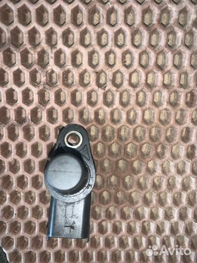 Датчик распредвала Ford Focus 3 3 iqdb 2013