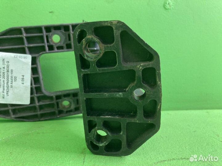 Петля капота RVI premium