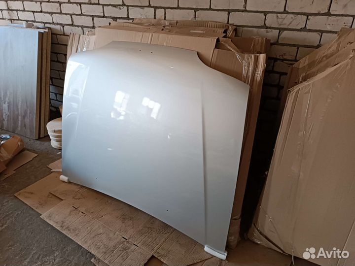 Капот ваз 2114 серебристый (снежная королева)