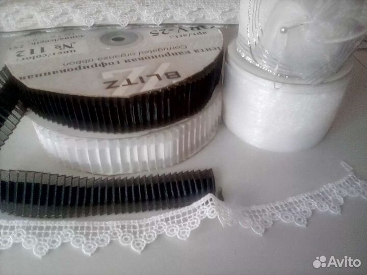 Ленты, кружево к школе