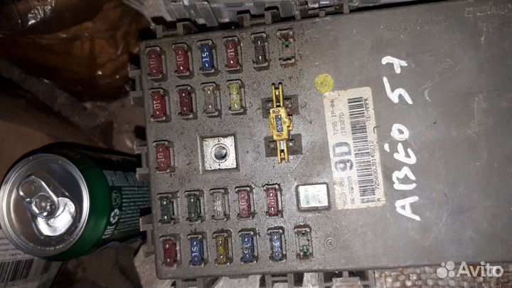 Шевроле Авео Т 250 Блок предохранителей салонный