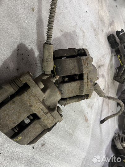 Тормозной суппорт Renault Symbol