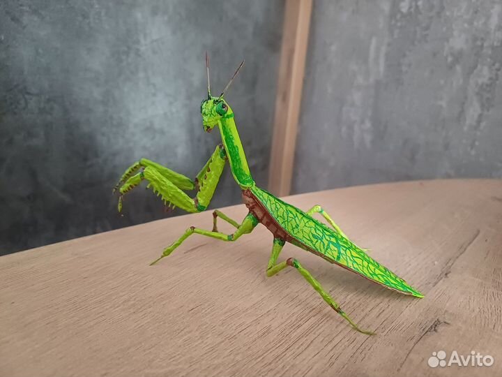 Фигурка Богомола