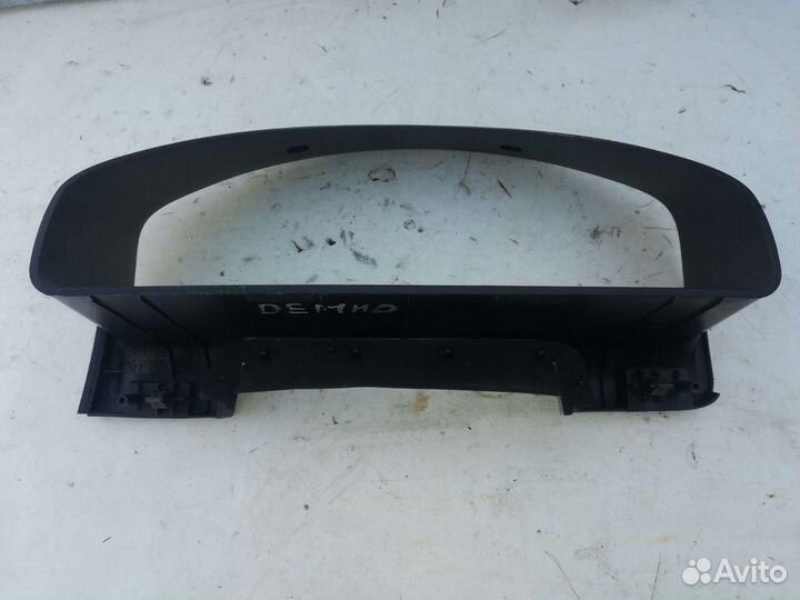 Козырёк панели приборов Мазда Демио 1