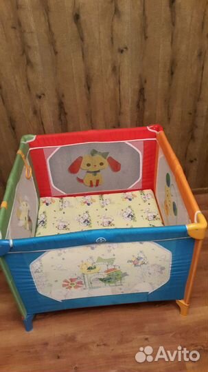 Манеж с матрасом