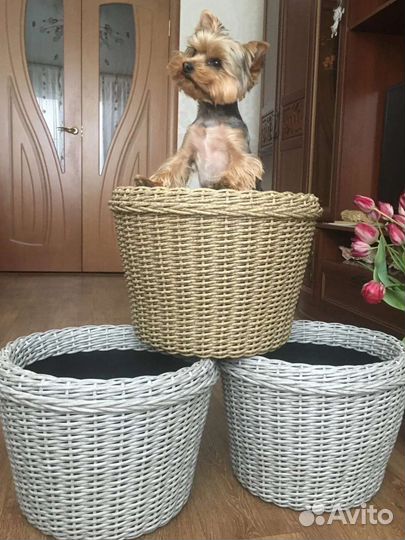 Кашпо из искусственного ротанга