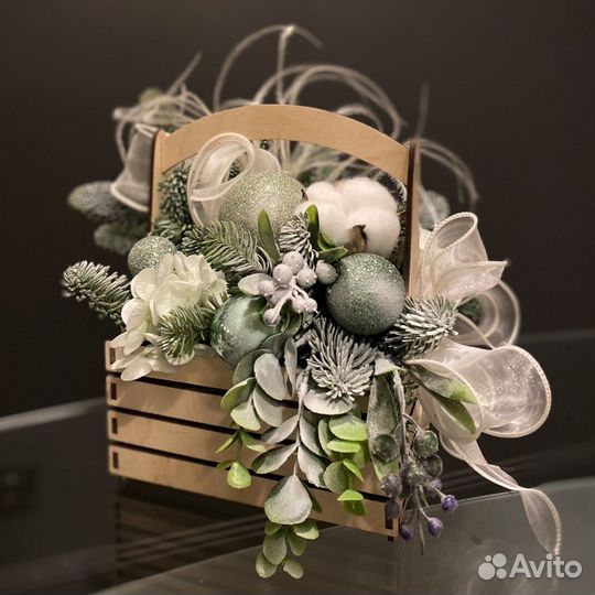 Новогодние композиции из нобилиса