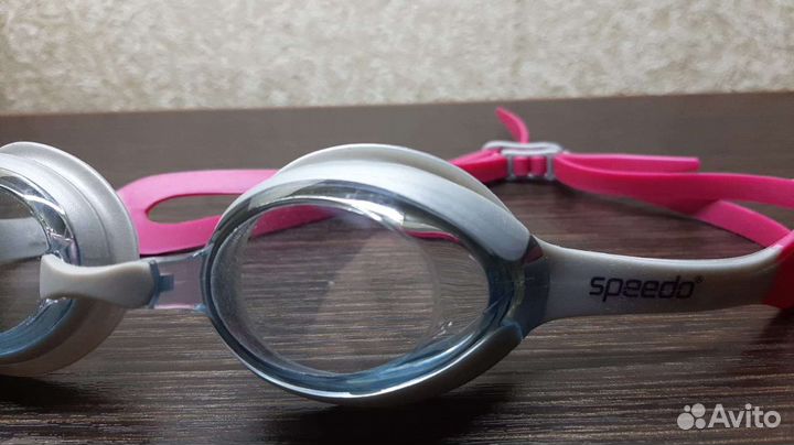 Очки для плавания speedo