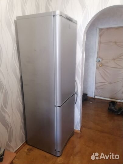 Холодильник