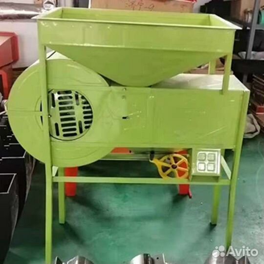 Роторый измельчитель корма