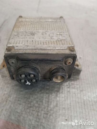 Коммутатор Мерседес123.126-0015458632