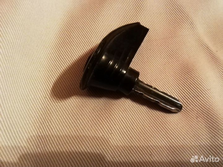 Ключ зажигания 