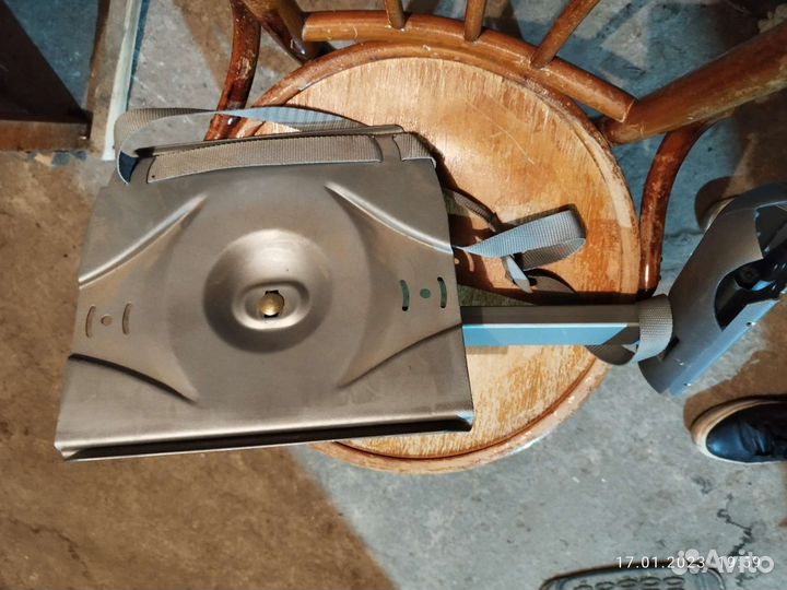 Кронштейн для телевизора поворотный