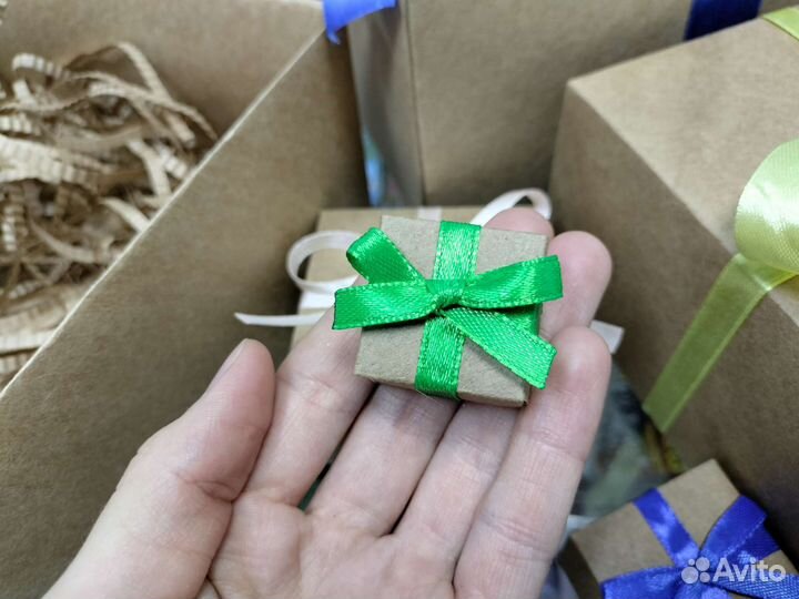 Коробка подарочная с наполнителем