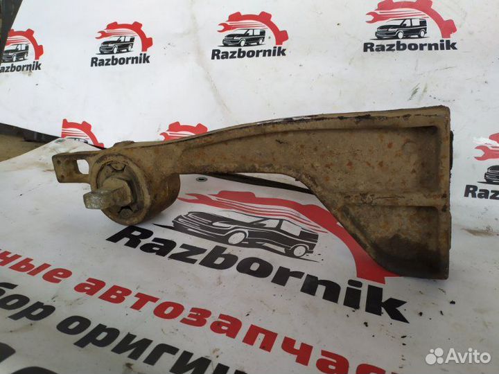 Кронштейн редуктора Mercedes Vito W639 2.1D 2009