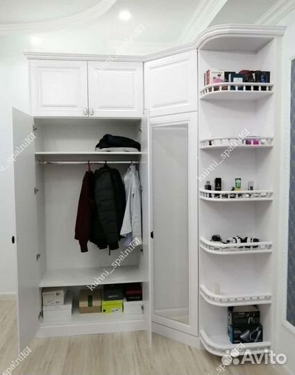 Шкаф распашной