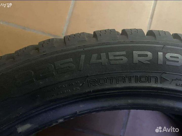 Nokian Tyres Hakkapeliitta 8 225/45 R19 96T