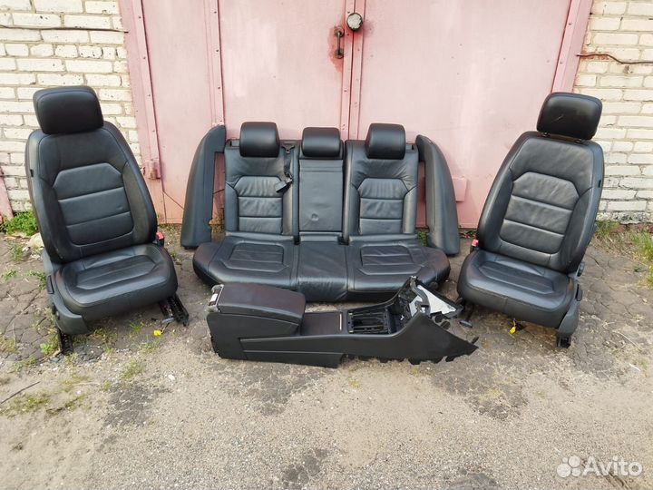 Комплект кожаных сидений VW Passat B7