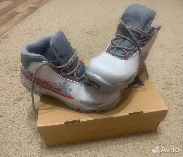 Лыжные ботинки tisa тип: NNN