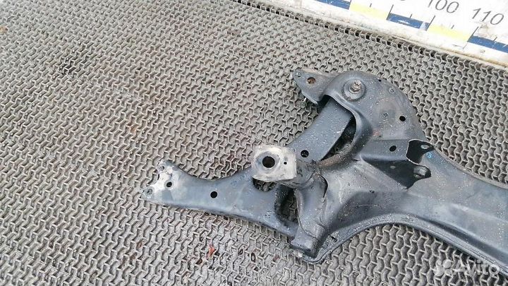 Балка передняя/подрамник Toyota RAV4