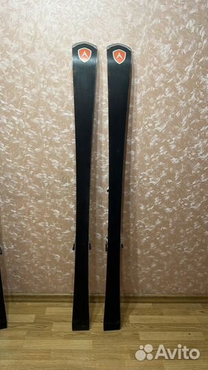 Горнолыжные ботинки, лыжи, палки, обувь