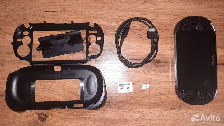 PlayStation Vita PCH-1008