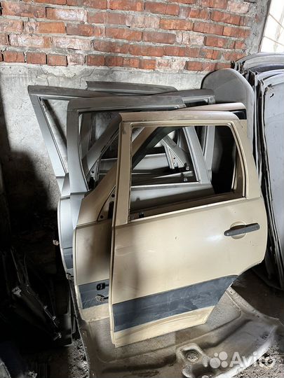 Дверь на ниву шевролет