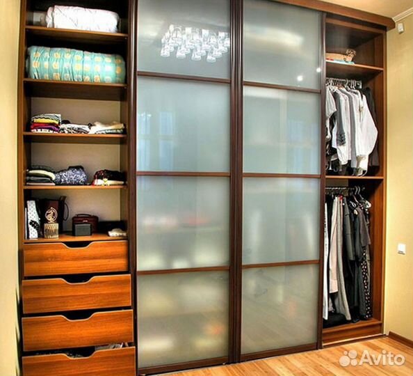 Белый шкаф