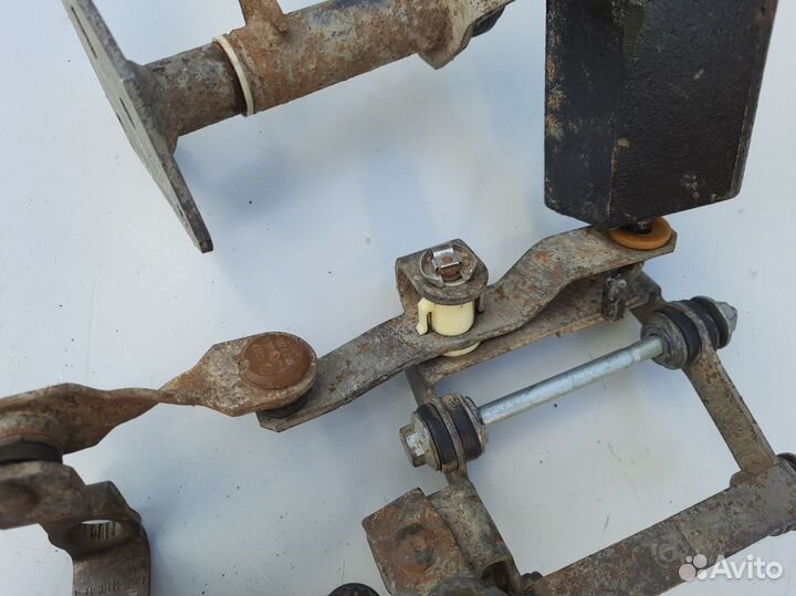 Механизм выбора передач Skoda Octavia A4