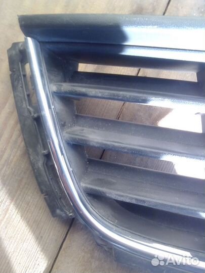 Решетка переднего бампера VW polo