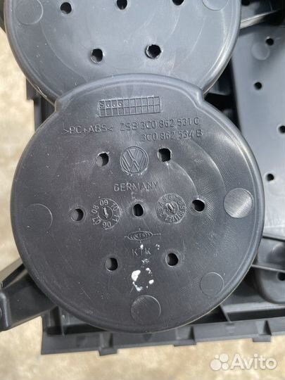 Подстаканник в автомобиль Volkswagen Passat B7