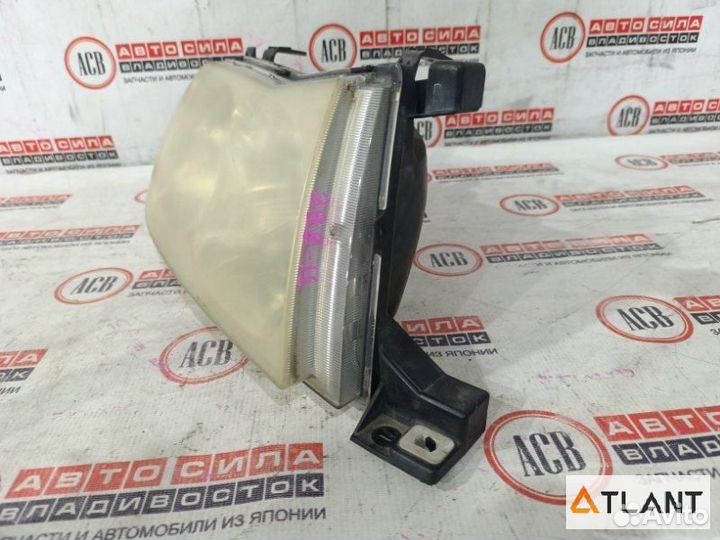 Фара правая nissan cedric