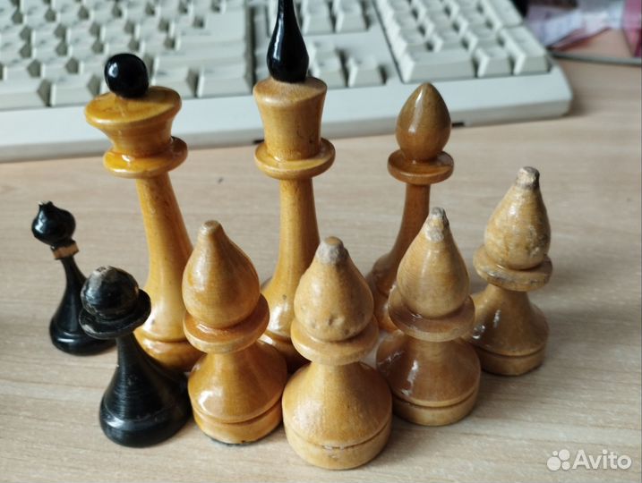 Шахматные фигуры деревянные