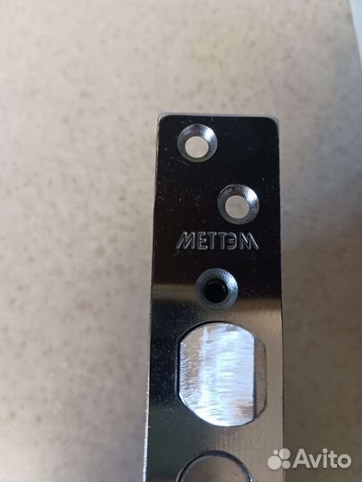 Дверной замок врезной Меттэм,сувальдный