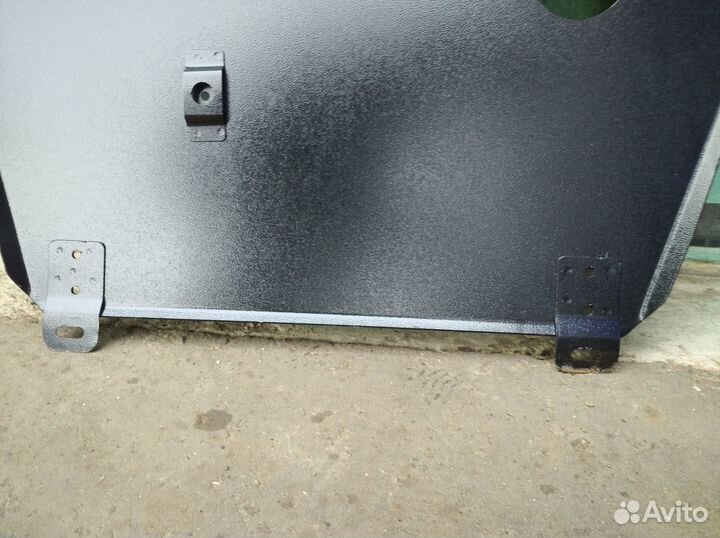 Защита двигателя Mitsubishi Outlander 1 2003-2006