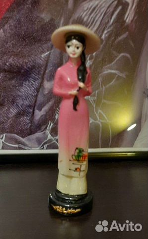 Фигурка Фарфоровая Вьетнамская Девушка