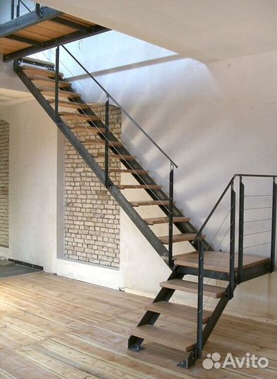 Лестница из листового металла