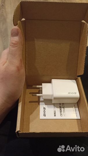 Сетевое зарядное устройство сзу Axxa 2404