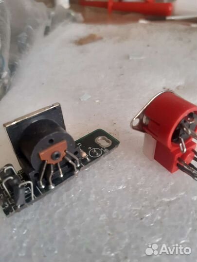 Гнездо для штекера 5DIN