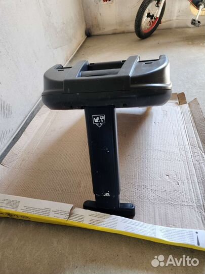 База Peg Perego Primo Tri-Fix IsoFix