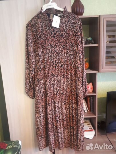 Нарядное платье 48