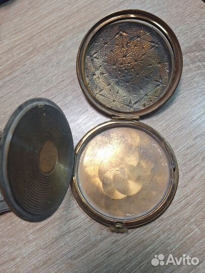 Пудреница СССР