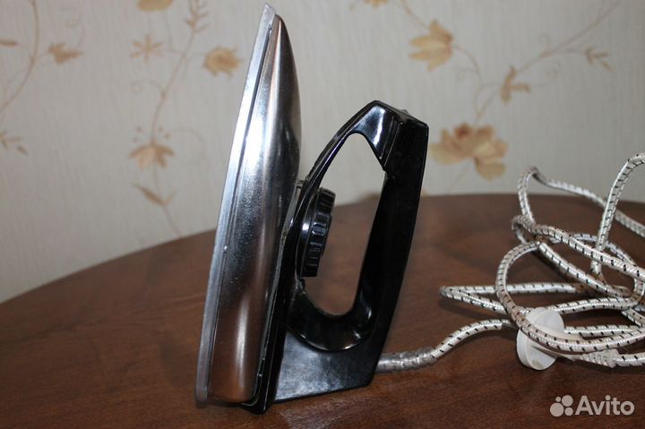 Утюг ут-1000 рабочий СССР