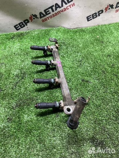 Топливная рейка Chevrolet Aveo T250 седан 1.2